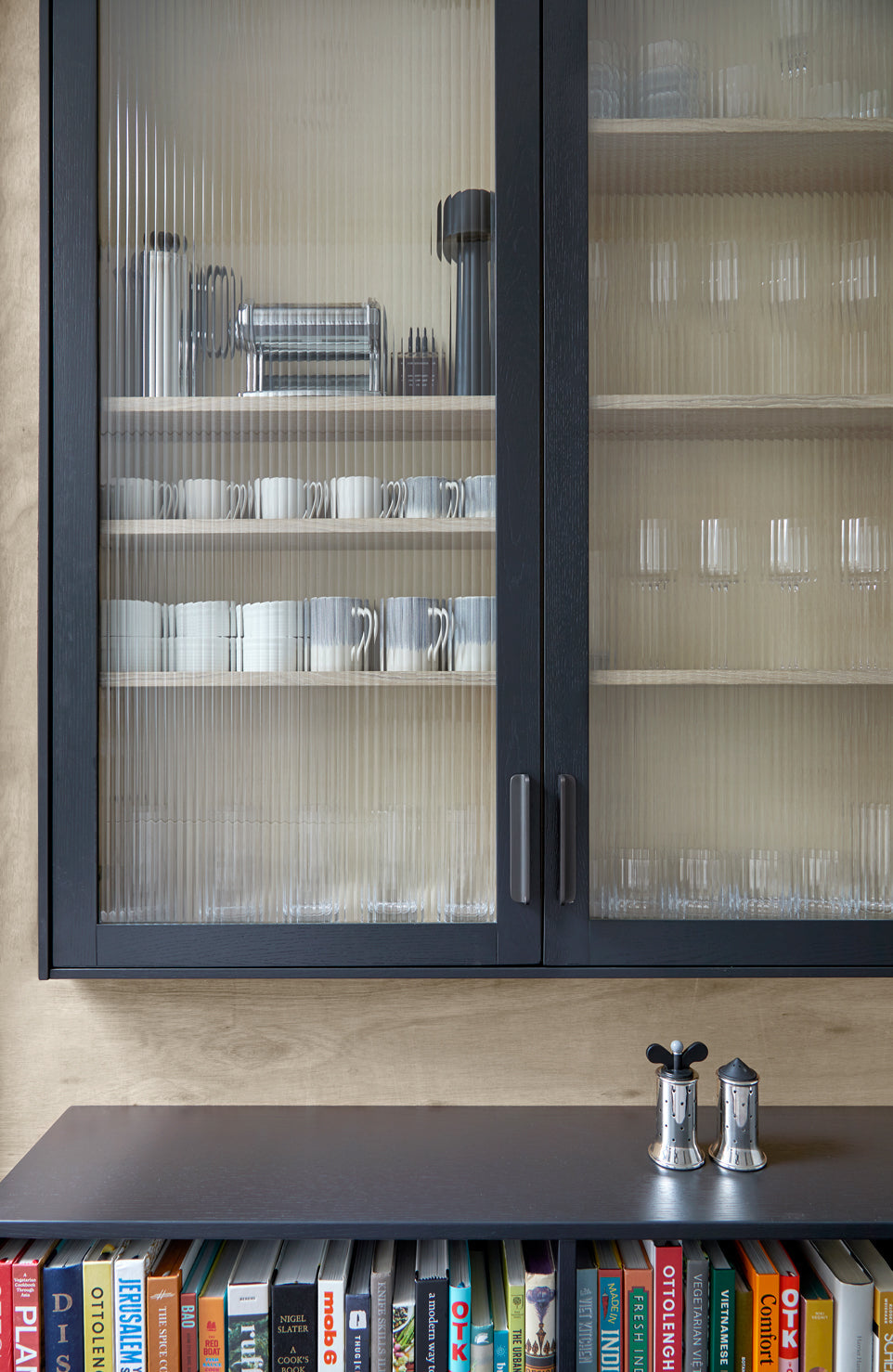 Bespoke Kitchen, Bespoke kitchen design, Bespoke Kitchen south east London, Kitchen design, Minimal kitchen, Minimal kitchen design, Kitchen Island, Kitchen specialist, Shaker kitchen, Shaker style cabinets, Larder, Utility Room, Modern Shaker kitchen, Wine-rack, kitchen ideas, coffee station, kitchen shelving, pendant lights, kitchen stools, french lighting, reeded glass, reeded glass cabinet, drinks cabinet ideas, modern drinks cabinet ideas, trending storage ideas, navy painted cabinet, reeded glass