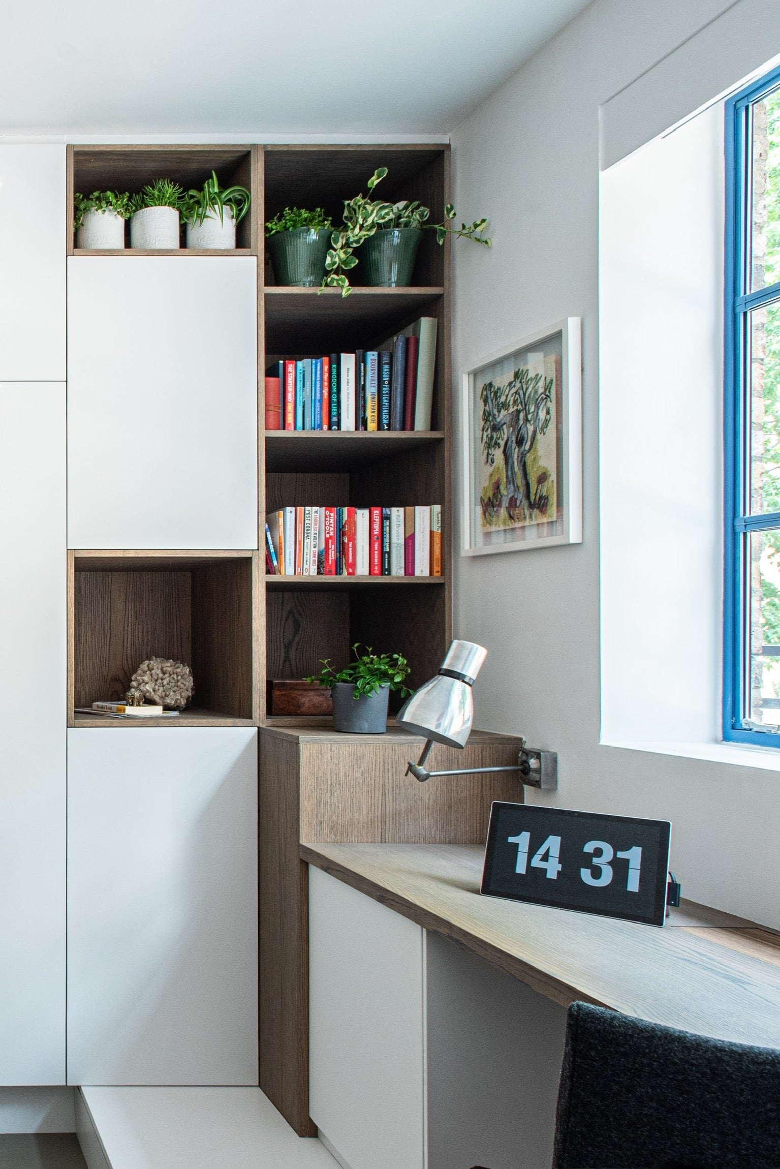 study, study joinery, WFO, desk, desk joinery,  bespoke desk, floating shelves, bookshelves, Libary, alcove joinery, bespoke joiner, south east London, joinery , work stations, office design, work station desk, office ideas, office interior design, study decor, fitted study, Joinery details, interiors inspiration, desk organisation, desk ideas, joinery for small spaces, desk ideas for bedrooms, white modern office, window desk, modern window desk, 